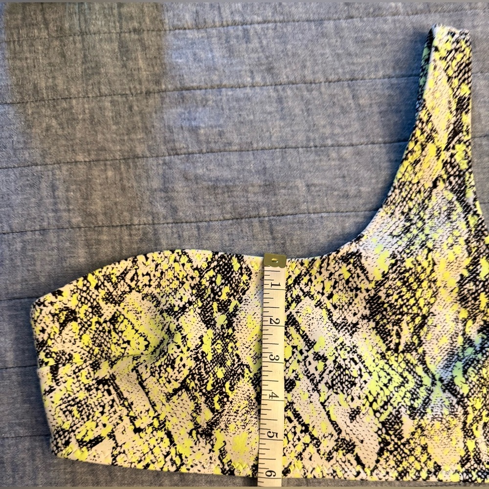 H&M Snakeskin One-Shoulder Bikini Set - Picture 6 of 13